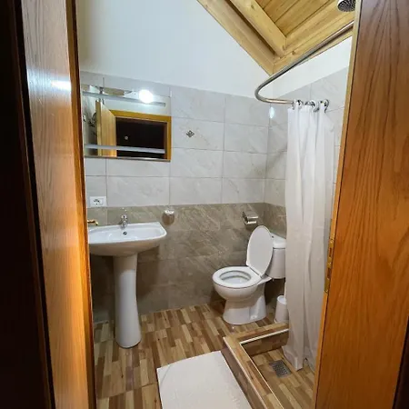 招待所 Shija E Natyres *