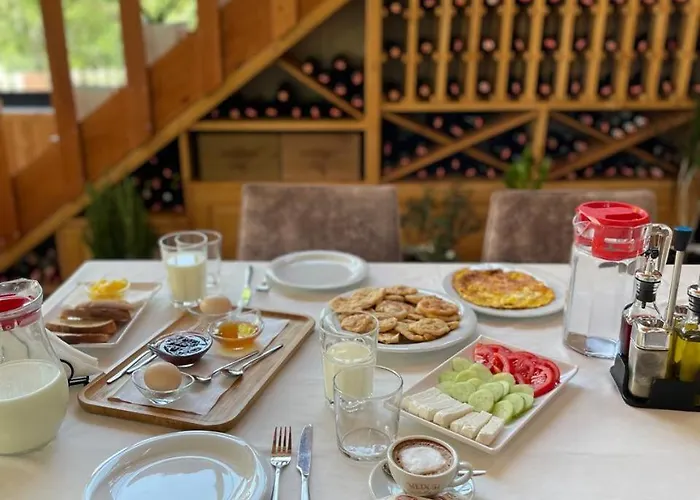 Shija E Natyres Pensión