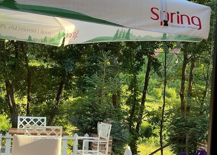 Shija E Natyres Pensión *