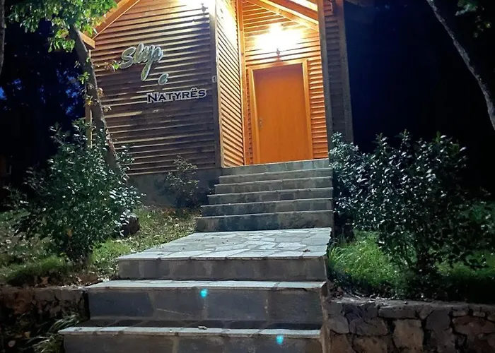 Shija E Natyres Pensión Rec