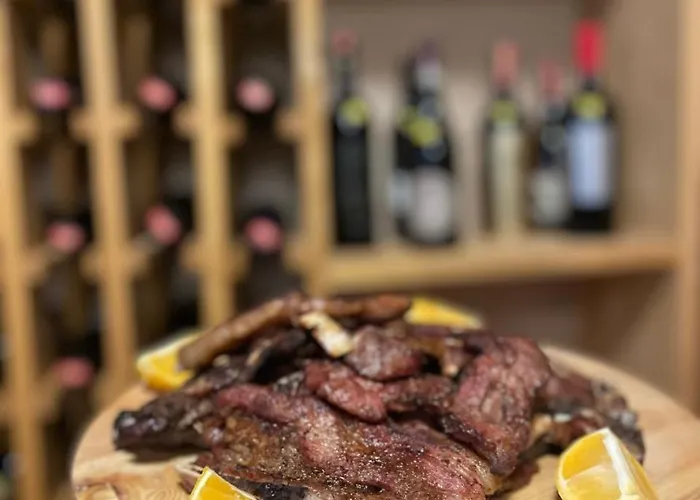 Pensión Shija E Natyres *